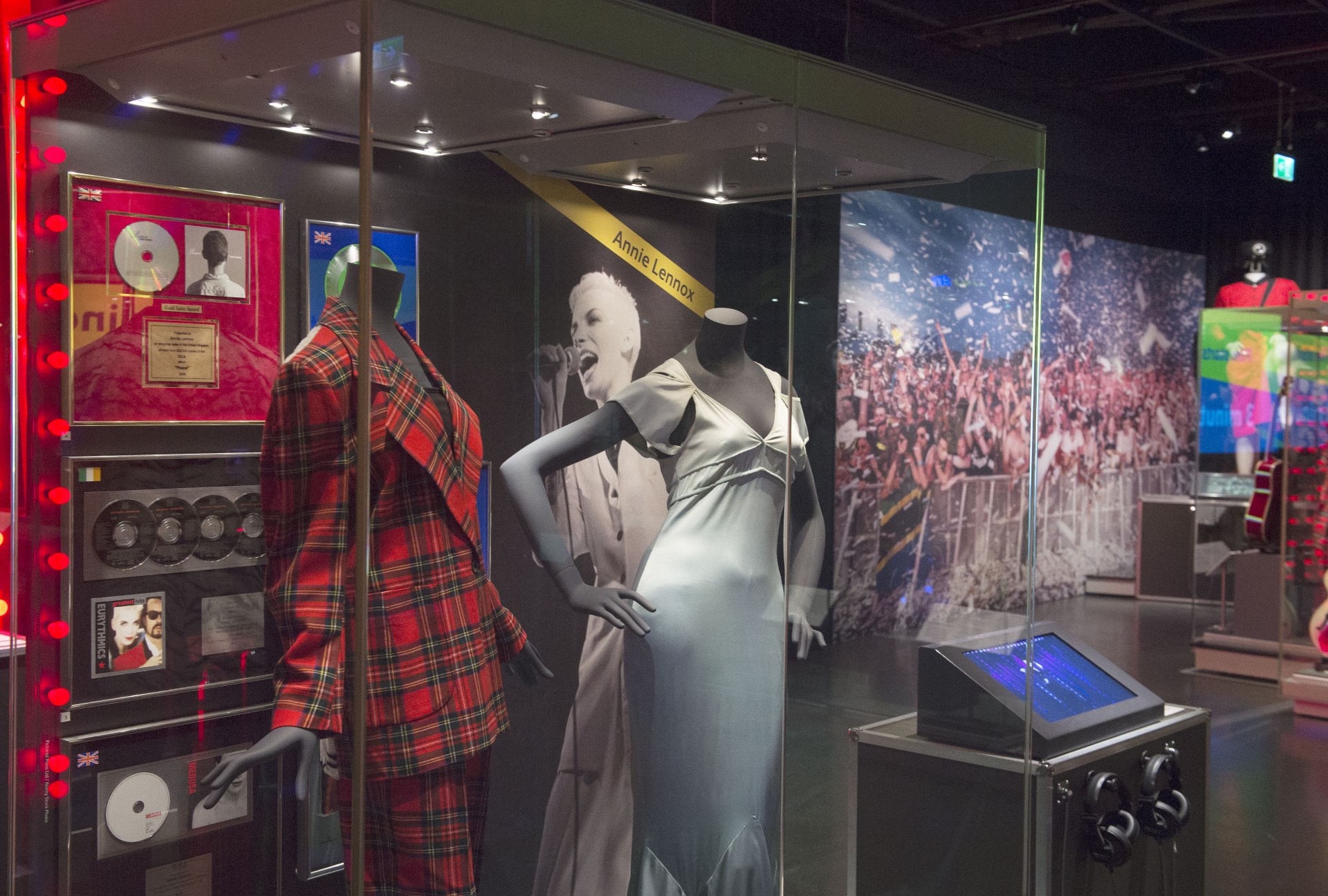 Neil Hanna Photography www.neilhannaphotography.co.uk 07702 246823